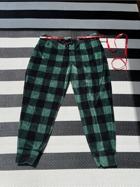 Cynthia Rowley Green and Black Plaid Joggers